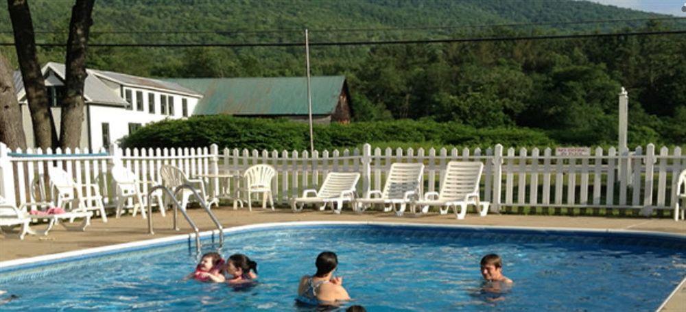 The Villager Motel バートレット エクステリア 写真